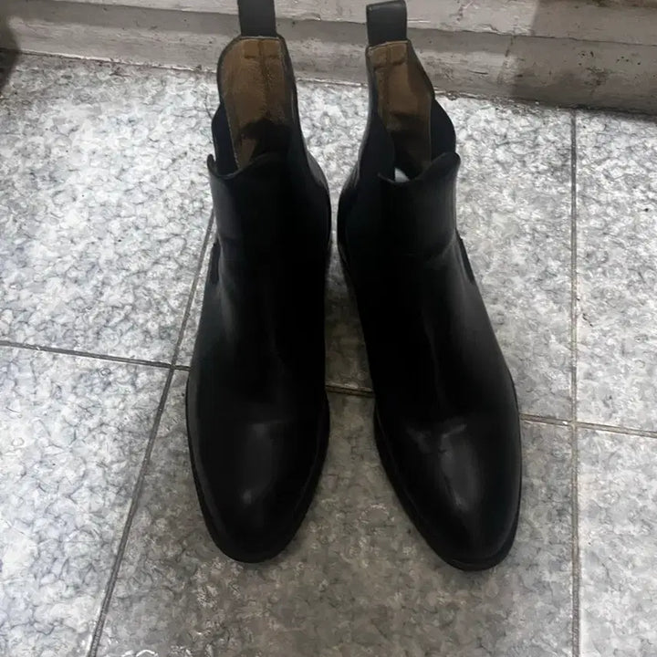 [BUNJANG] Romantic Move Chelsea Boots / 로맨틱 무브 키높이 첼시부츠 270