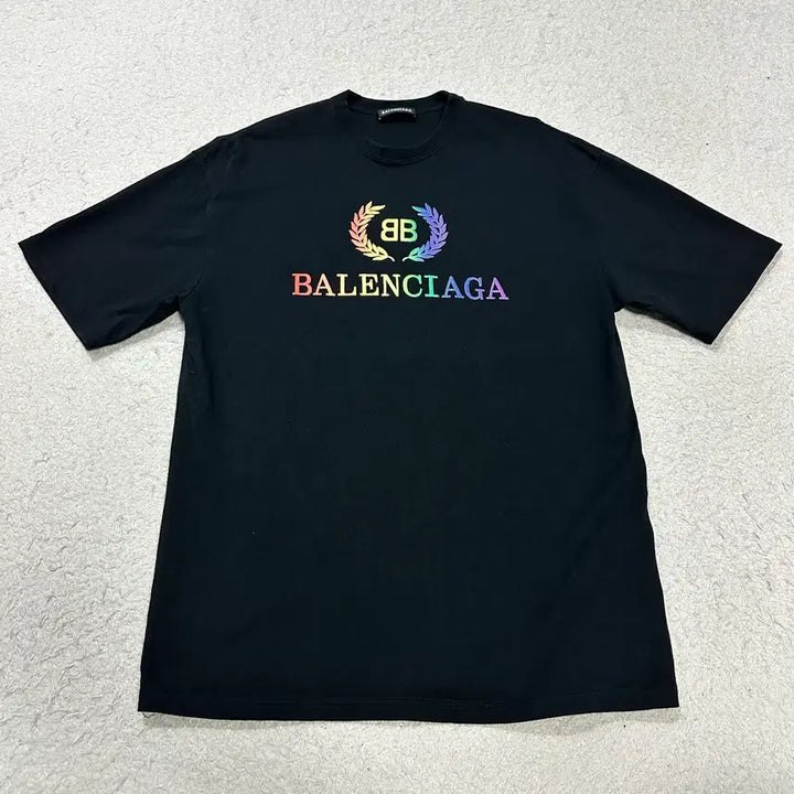 [SOLD OUT] 발렌시아가 월계수 반팔티 블랙 s