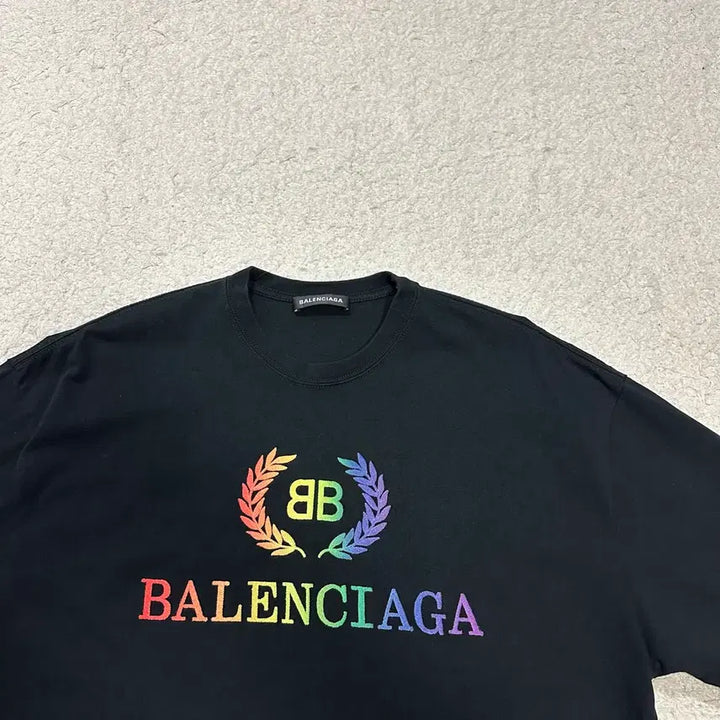 [SOLD OUT] 발렌시아가 월계수 반팔티 블랙 s