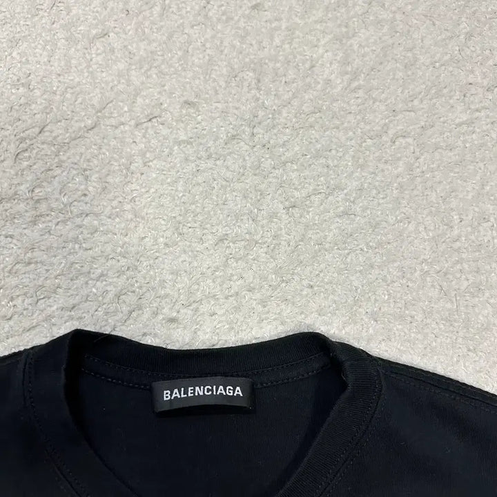 [SOLD OUT] 발렌시아가 월계수 반팔티 블랙 s