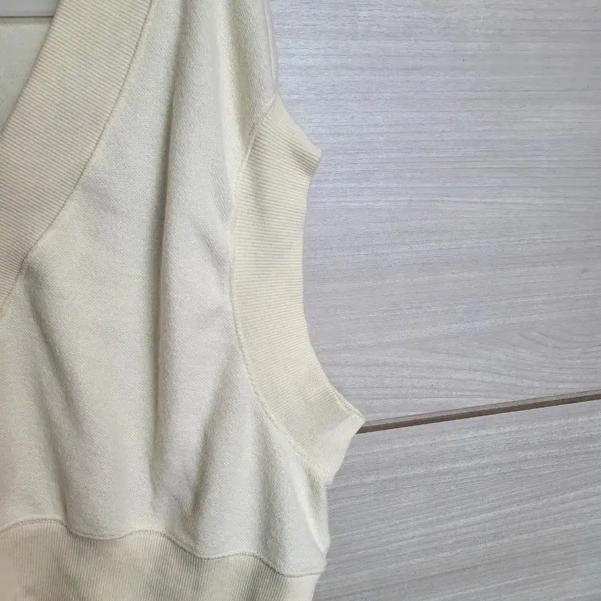 [BUNJANG] Nike V-Neck Crop Vest Ivory / 나이키 V넥 크롭 조끼 아이보리