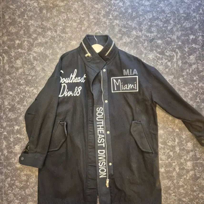[BUNJANG] NBA Miami Heat Field Jacket - Black (Unisex) / NBA 마이애미 히트 야상 자켓입니다 - 블랙 (남여공용)