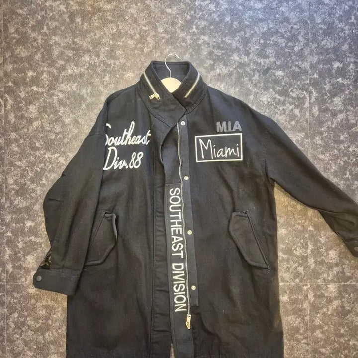 [BUNJANG] NBA Miami Heat Field Jacket - Black (Unisex) / NBA 마이애미 히트 야상 자켓입니다 - 블랙 (남여공용)