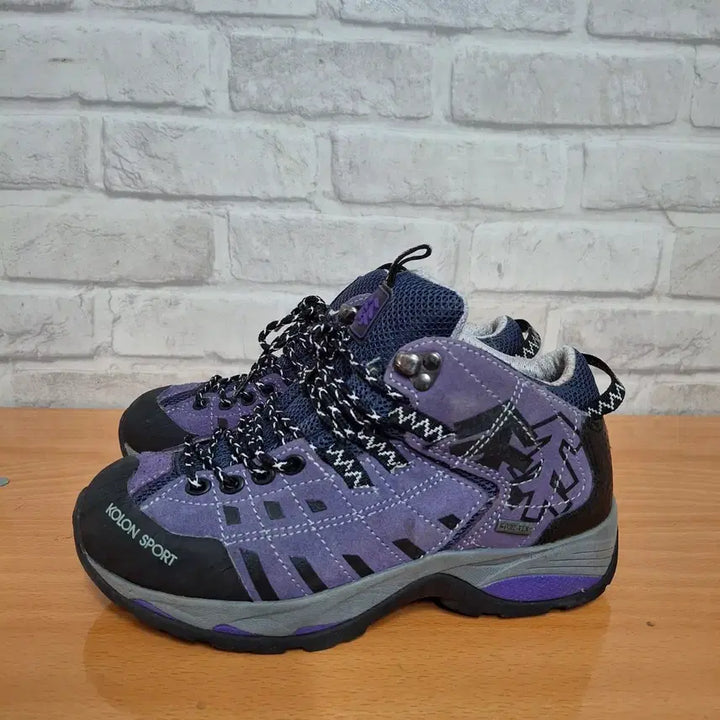 [BUNJANG] Kolon Hiking Boots (Size 230) / 코오롱등산화230