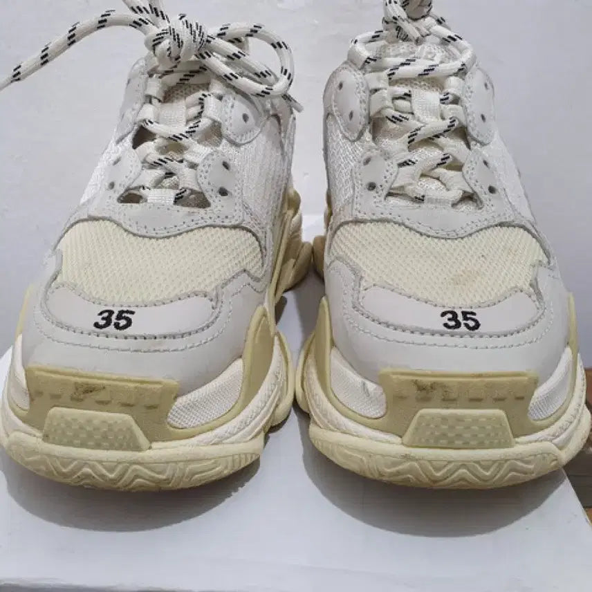 [BUNJANG] Balenciaga Triple S Sneakers Ivory 35 (230) / 발렌시아가 트리플S 스니커즈 아이보리 35 230