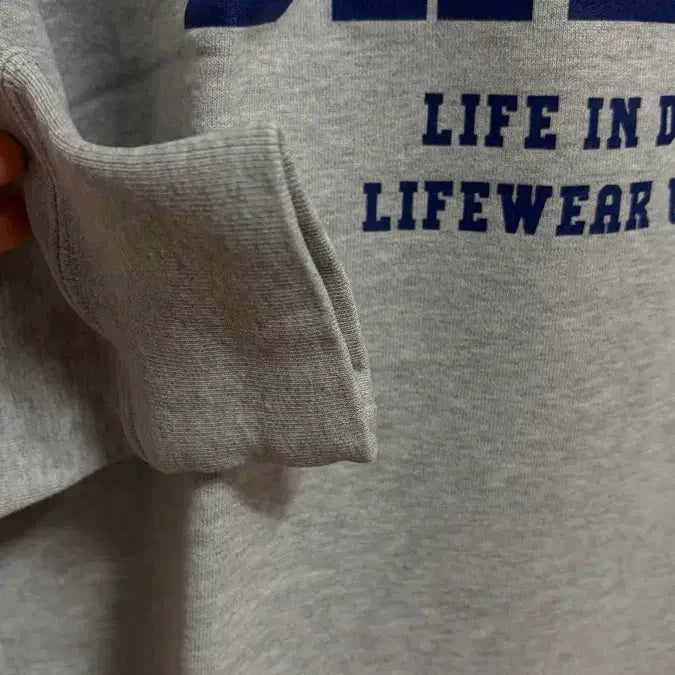 [BUNJANG] Uniqlo EFC Daegu Sweatshirt / 유니클로 이플릭 대구 스웨트