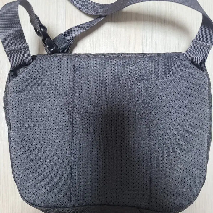 [BUNJANG] Arc'teryx Mantis 2 Crossbody Bag / 아크테릭스 맨티스2 파일럿