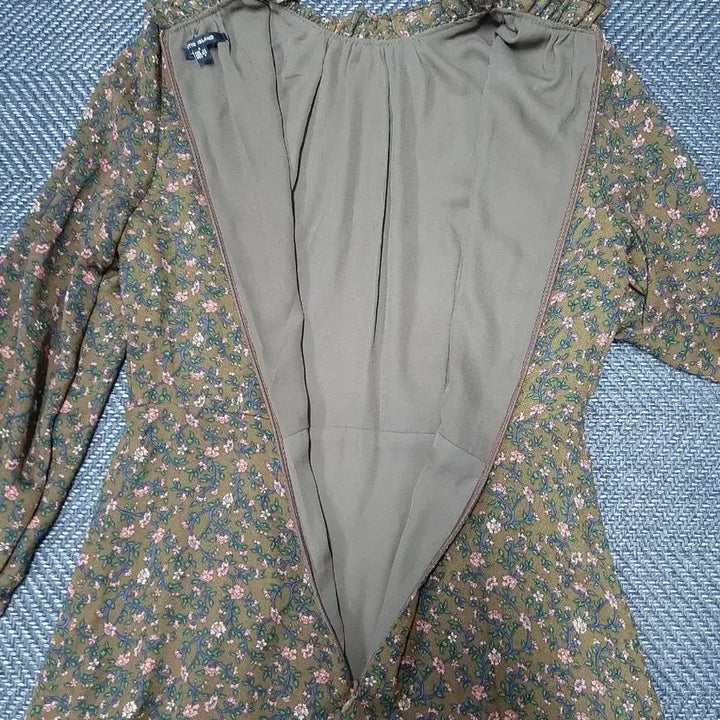 [BUNJANG] Plastic Island Floral Pattern Midi Dress / 플라스틱 아일랜드 플라워 패턴 미디 원피스