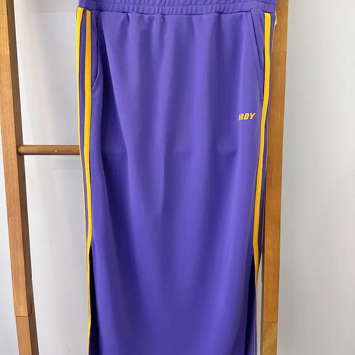 [BUNJANG] NERDY NY Track Skirt Purple/Yellow (Size M) / 널디 NY 트랙 스커트 퍼플/옐로우(사이즈 M)