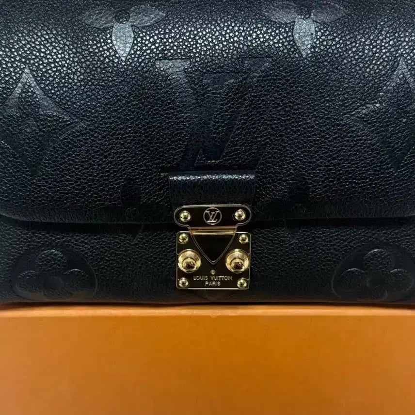 [BUNJANG] Louis Vuitton Madeline BB 2024 / 루이비통 마들렌bb 2024