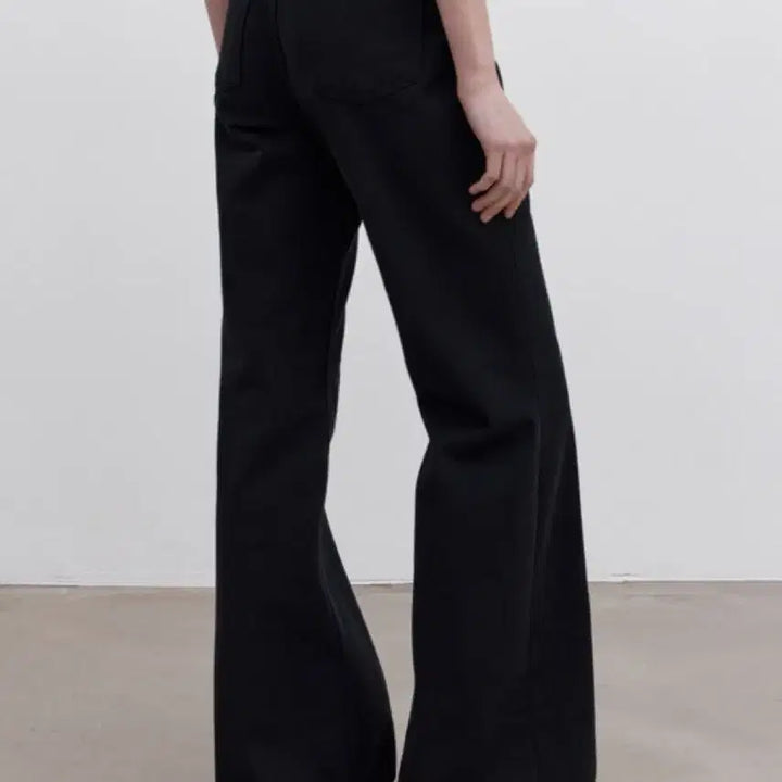 [BUNJANG] USS Regular Pleasure Black / uss 어스 레귤러 플레어진 블랙