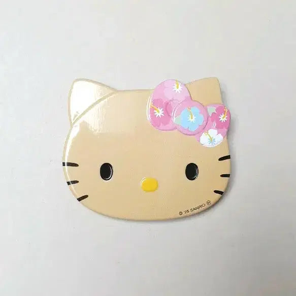 [BUNJANG] Sanrio Hello Kitty Face Badge / 산리오 헬로키티 페이스 뱃지, 키티 얼굴 뱃지, 키티 피규어