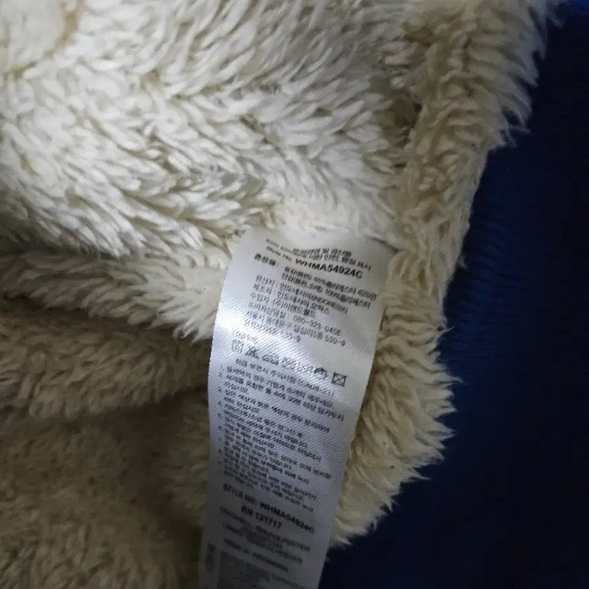 [BUNJANG] Who.A.U Wolfjo Sherpa Fur Hooded Zip-up / 후아유 울프죠 쉐르파 퍼 후드집업 판매합니다