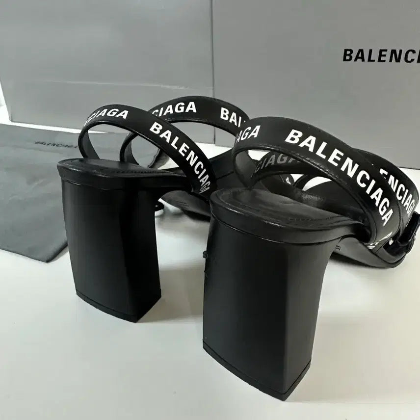 [BUNJANG] Balenciaga Strap Leather Sandal Heels / 발렌시아가 스트랩 레더 샌들힐 (35.5)
