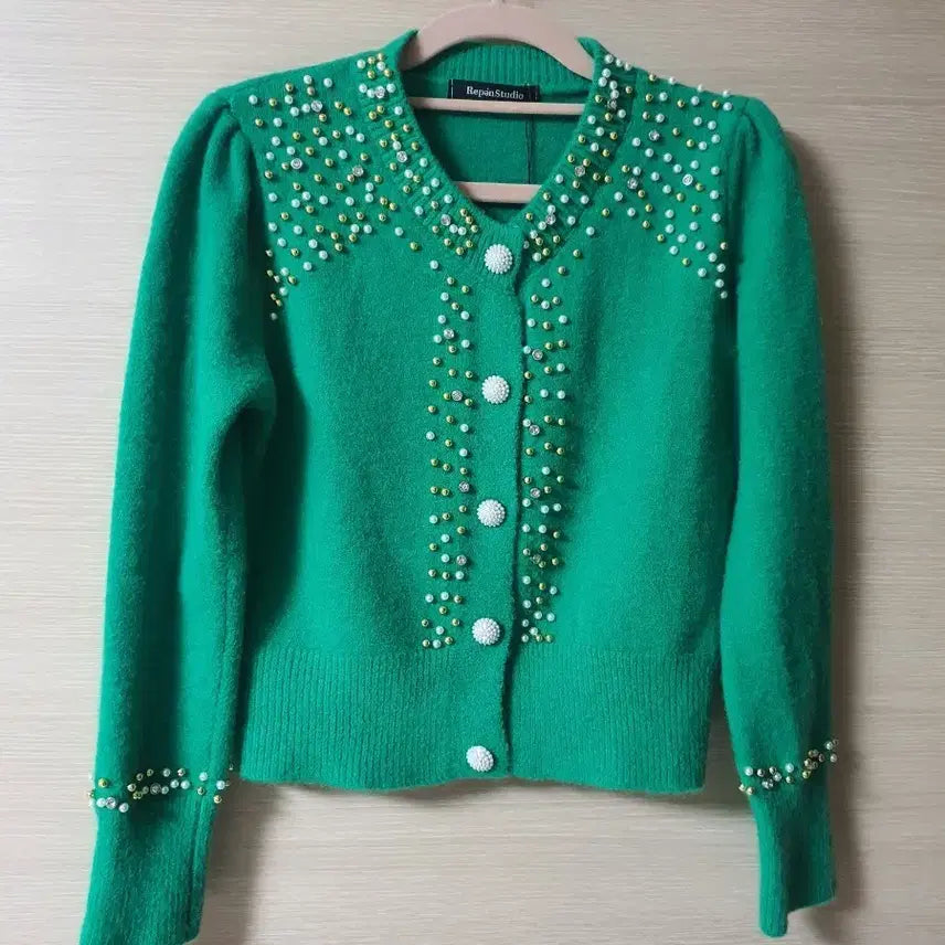 [BUNJANG] Rifence Studio Pearl Embellished Green Cardigan / 진주장식 꽃단추 가디건