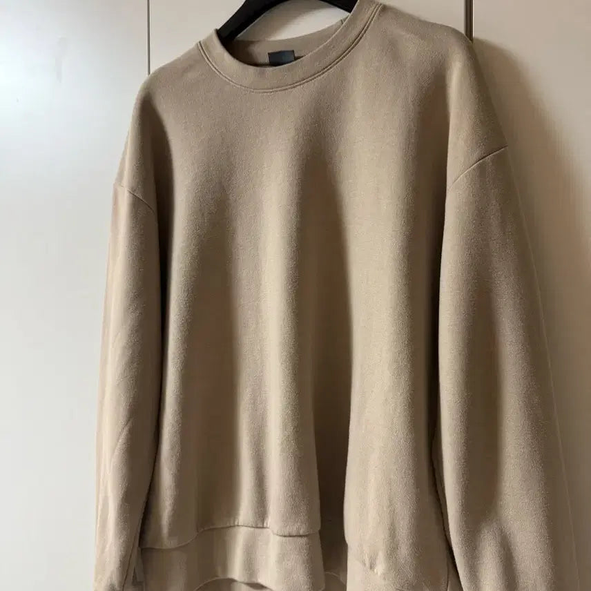 [BUNJANG] YooA Beige Sweatshirt / 유핑 베이지색 맨투맨 티셔츠
