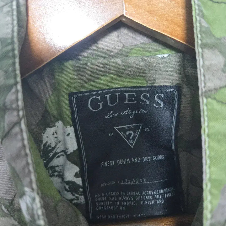 [BUNJANG] Guess Camo Jewelry Jacket / [게스] 카모 쥬얼리 야상