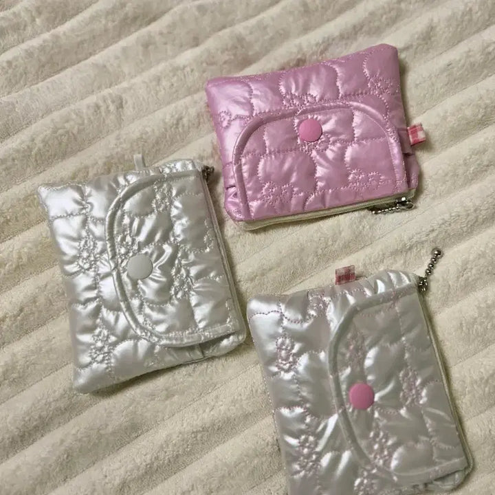 [BUNJANG] Kitty Quilted Two-Way Coin Purse / 키티 누빔 똑딱이 동전 지갑 핑크/아이보리 투웨이지갑