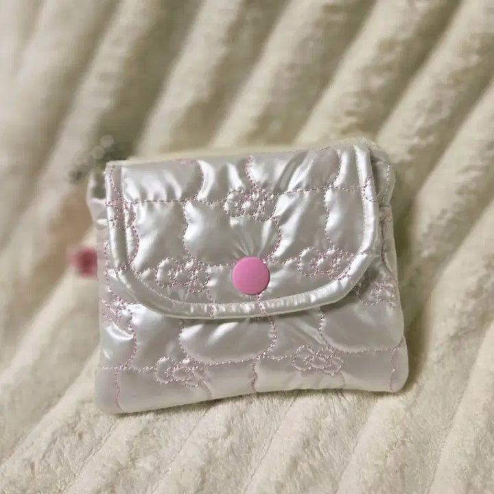 [BUNJANG] Kitty Quilted Two-Way Coin Purse / 키티 누빔 똑딱이 동전 지갑 핑크/아이보리 투웨이지갑