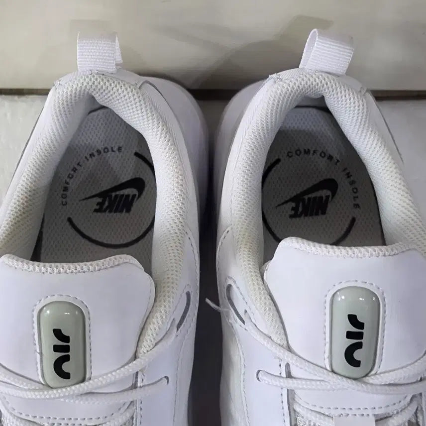 [BUNJANG] Nike Air Max Siren White Black Running Shoes / [280] 나이키 에어맥스 사이렌 화이트블랙ㅡ단종매물,최저가