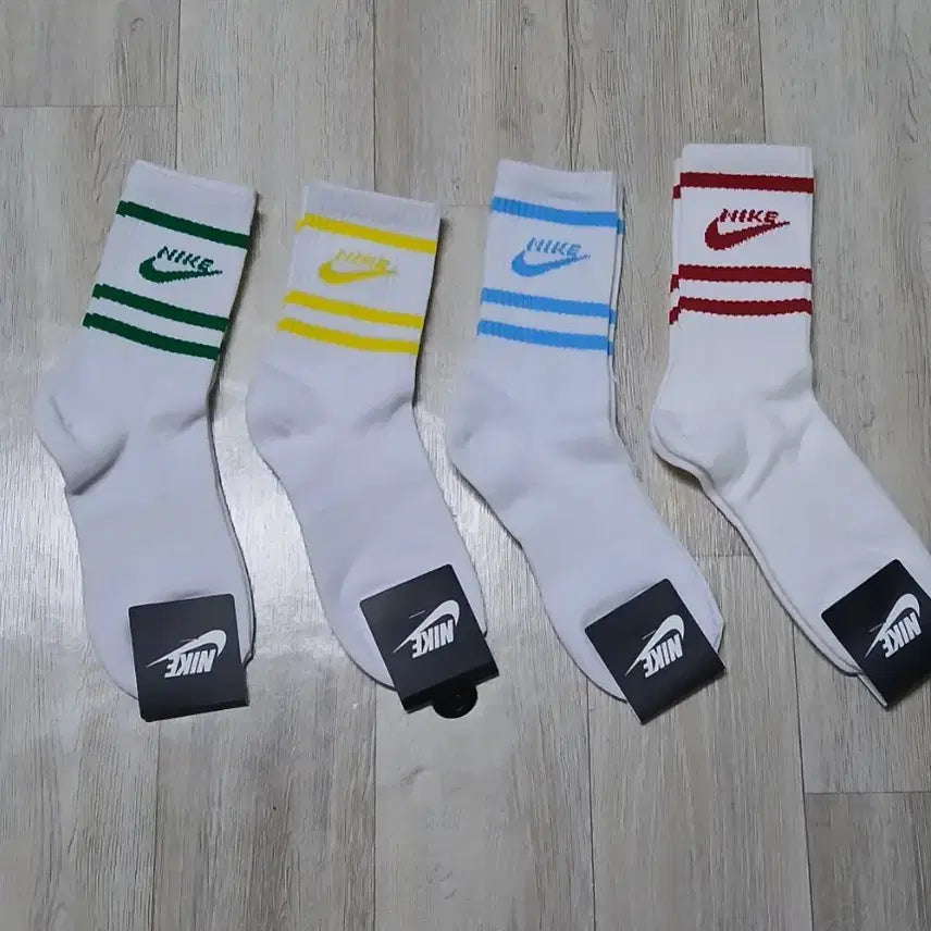 [BUNJANG] Nike Socks (4-Pack) / 새상품) 남여공용 나이키 양말 (4개)