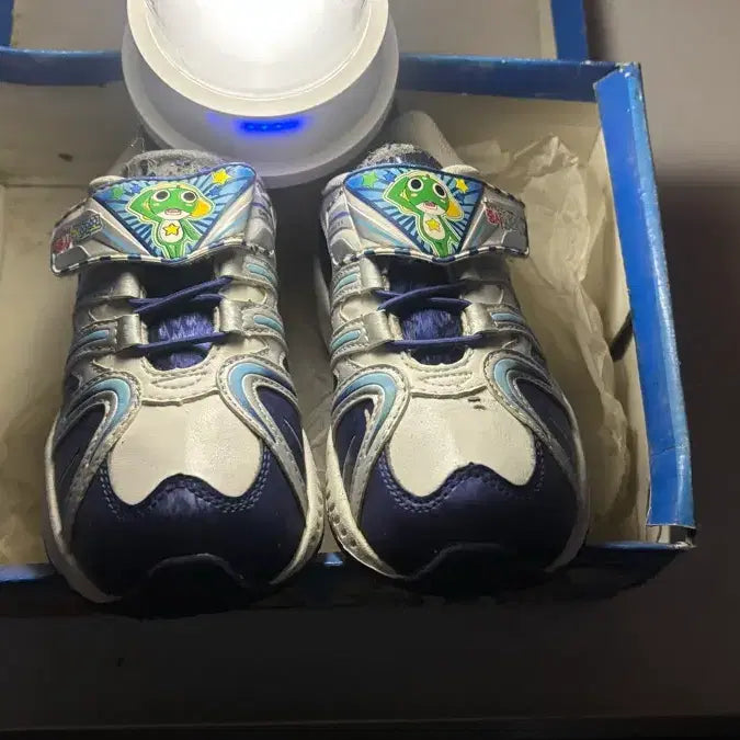 [BUNJANG] Worldcup Keroro Sergeant Character Sneakers / 월드컵 개구리중사 케로로 캐릭터 운동화