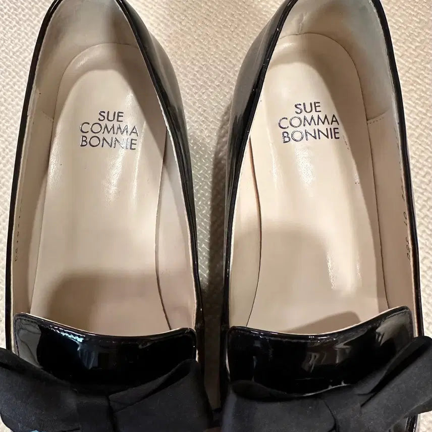 [BUNJANG] Suecomma Bonnie Ribbon Loafers / [슈콤마보니]리본 로퍼 380사이즈