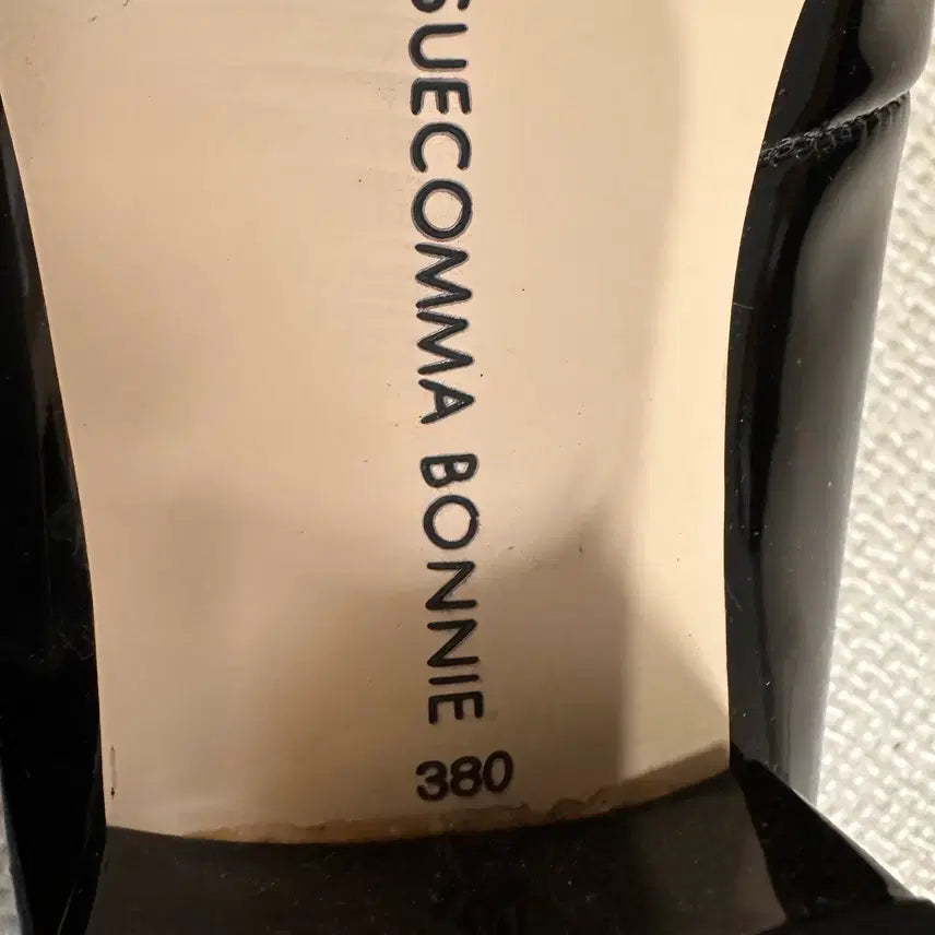 [BUNJANG] Suecomma Bonnie Ribbon Loafers / [슈콤마보니]리본 로퍼 380사이즈