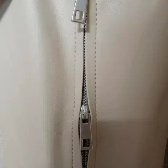 [BUNJANG] Ahwee Blouson / ahwee 아위 블루종