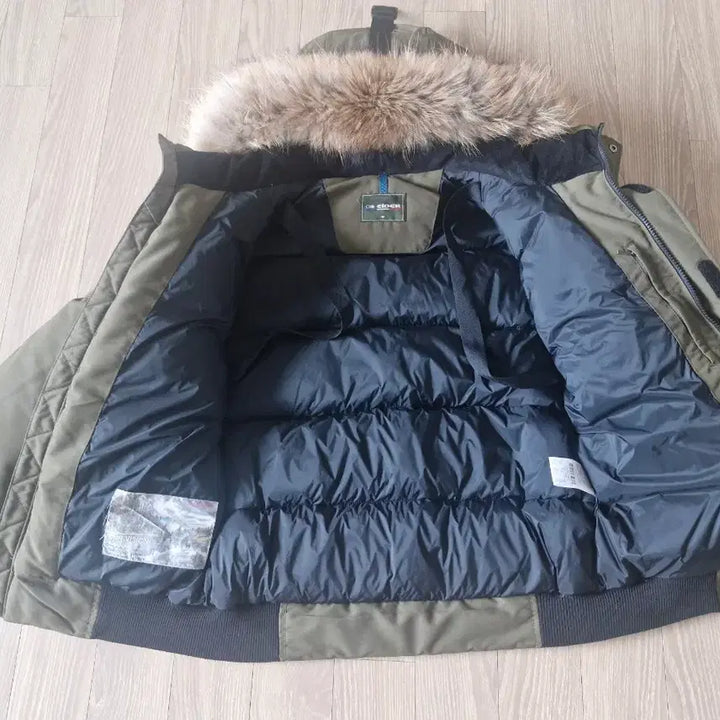 [BUNJANG] Ider Stucky Down Short Padding / 아이더 스투키 다운숏패딩 M사이즈 카키