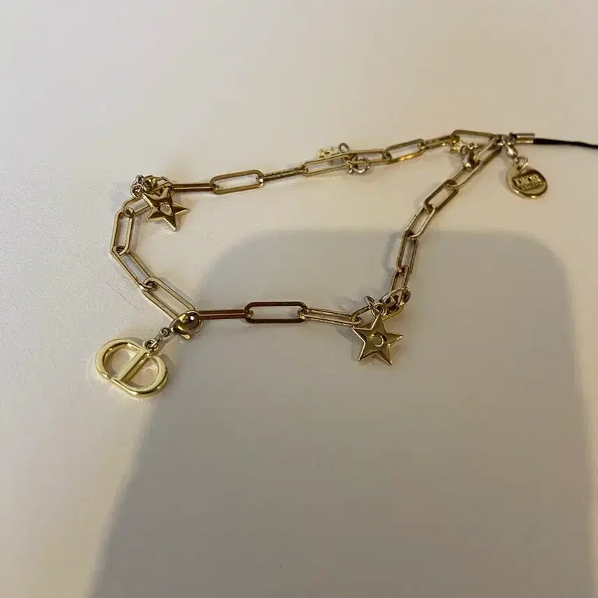 [BUNJANG] Dior CD Logo Gold Chain Phone Strap Bag Charm / 디올 별 CD 로고 골드 체인 휴대폰고리 가방키링