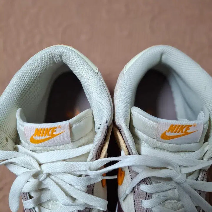 [BUNJANG] Nike Dunk Mid Coconut Milk Sneakers / 280 나이키 덩크 미드 코코넛 밀크 운동화 [1094]