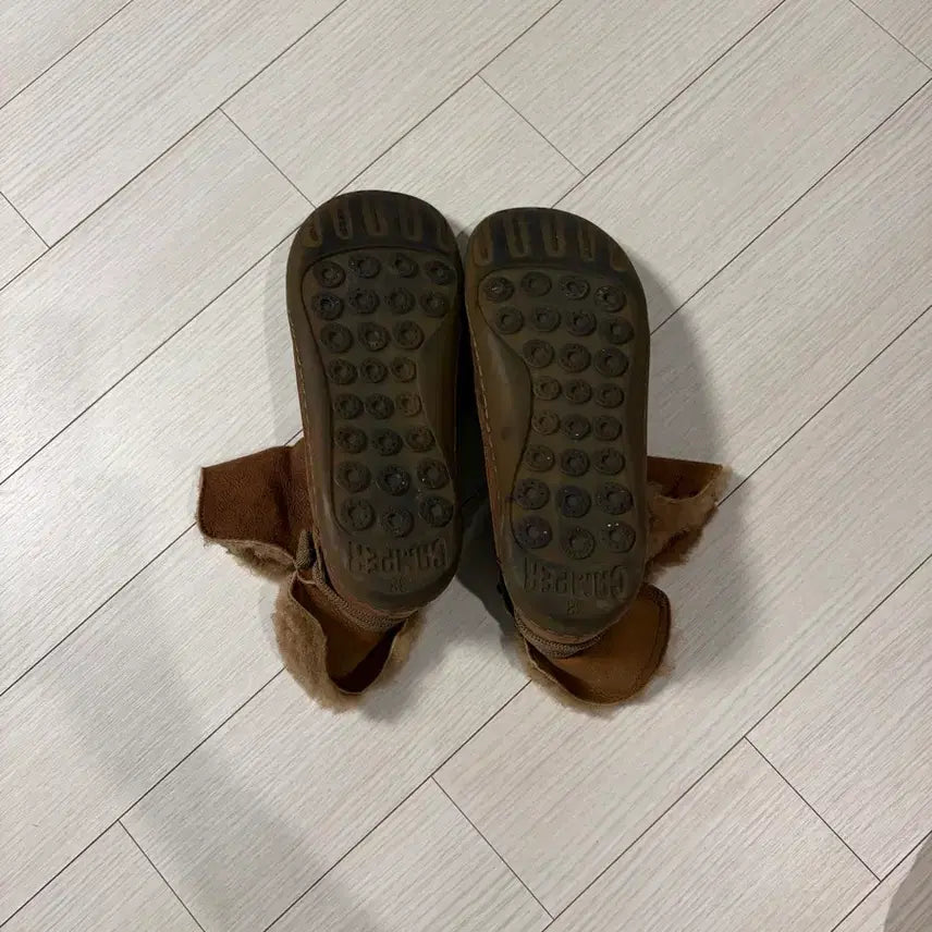 [BUNJANG] Camper Suede & Shearling Boots / 캠퍼 스웨이드&양털부츠 38 (240)