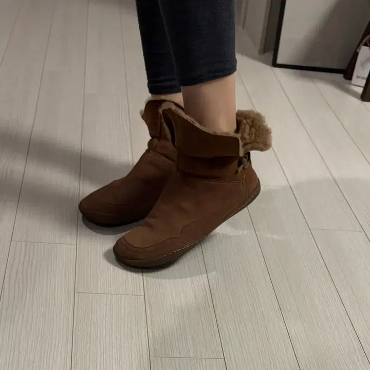 [BUNJANG] Camper Suede & Shearling Boots / 캠퍼 스웨이드&양털부츠 38 (240)
