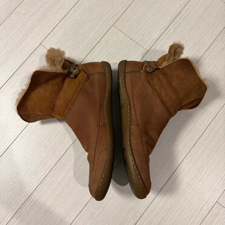 [BUNJANG] Camper Suede & Shearling Boots / 캠퍼 스웨이드&양털부츠 38 (240)