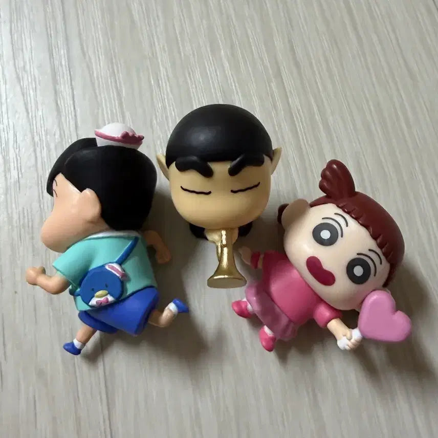 [SOLD OUT] 짱구 철수 유리 피규어 일괄 (투명파우치 포함)