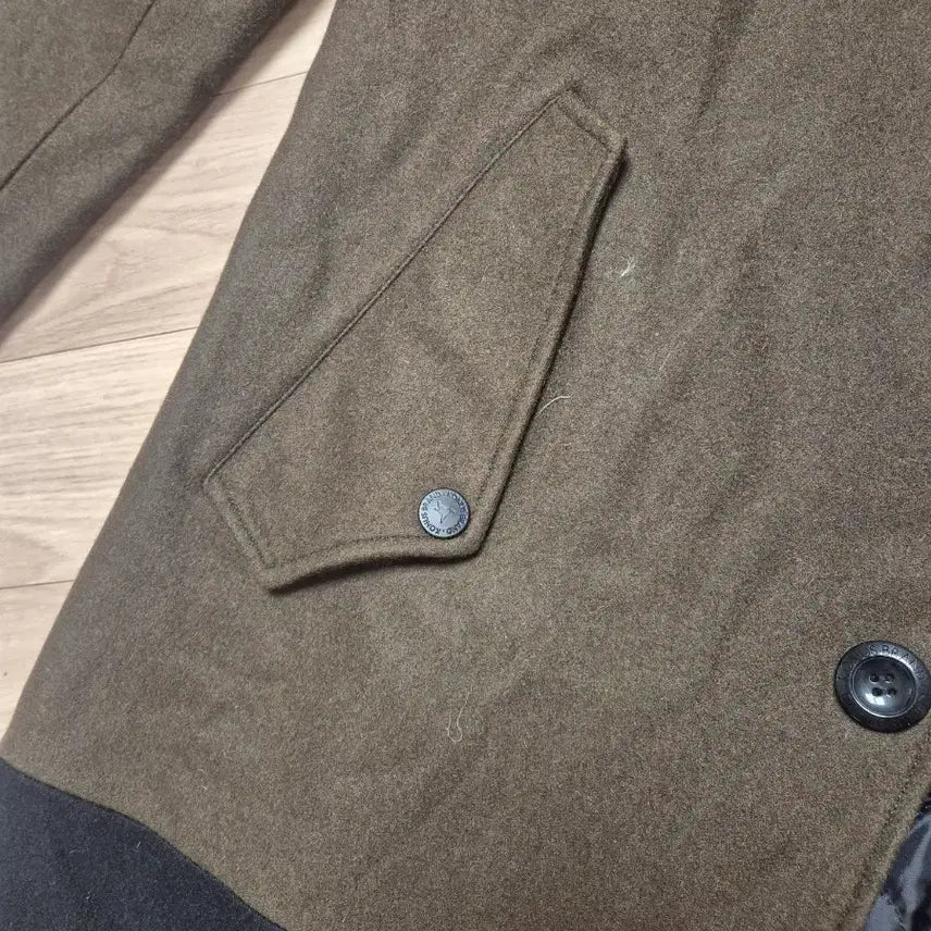 [BUNJANG] KONUS Color Block Coat L / KONUS 블랙/카키 배색 코트 L / 폴로 랄프로렌 버버리 파타고니아