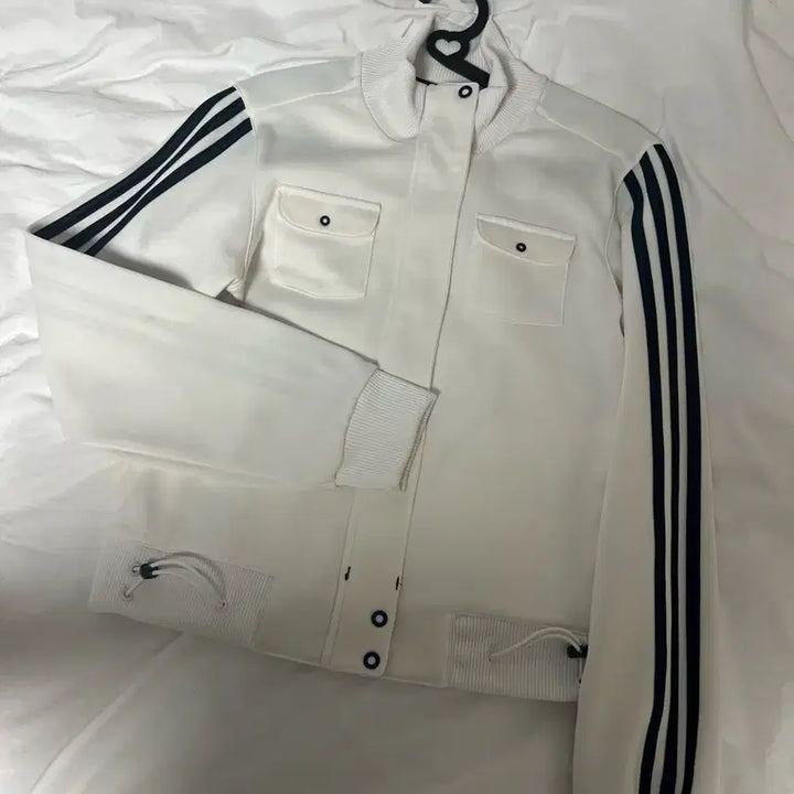 [BUNJANG] Adidas White Three-Stripe Jacket / 빈티지 아디다스 화이트 삼선 자켓