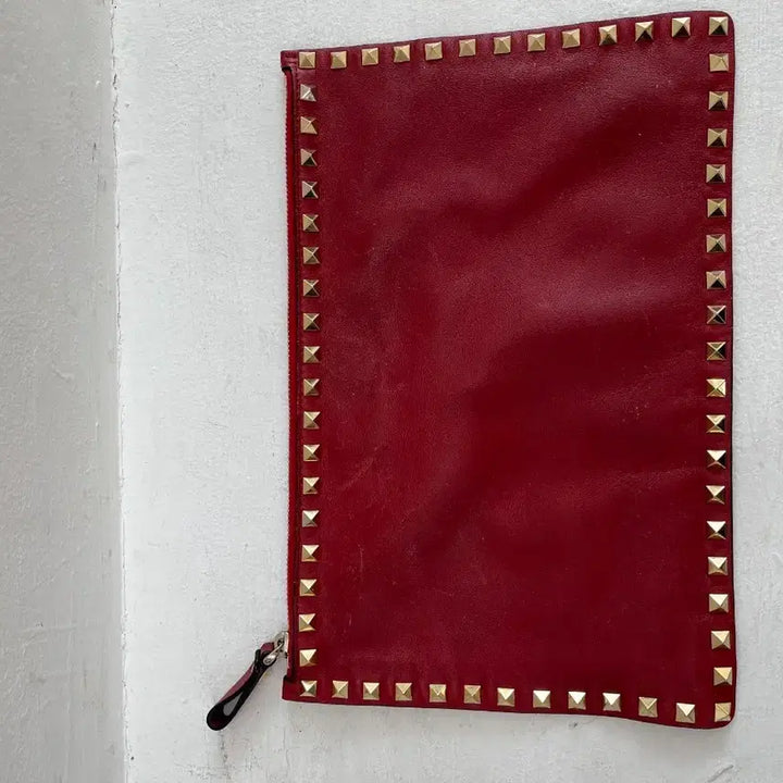 [BUNJANG] Valentino Rockstud Clutch Red / 발렌티노 락스터드 클러치 레드