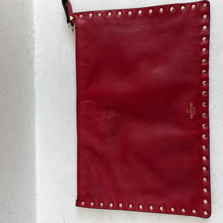 [BUNJANG] Valentino Rockstud Clutch Red / 발렌티노 락스터드 클러치 레드