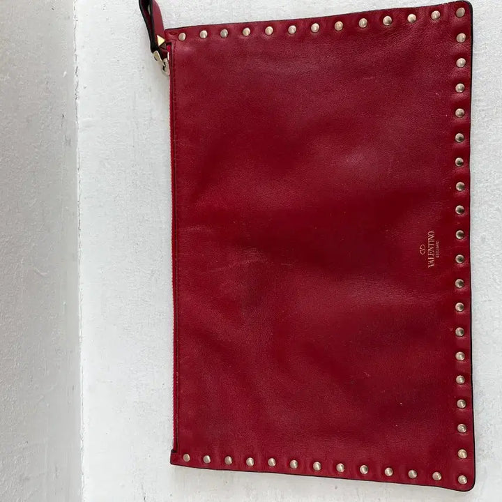 [BUNJANG] Valentino Rockstud Clutch Red / 발렌티노 락스터드 클러치 레드