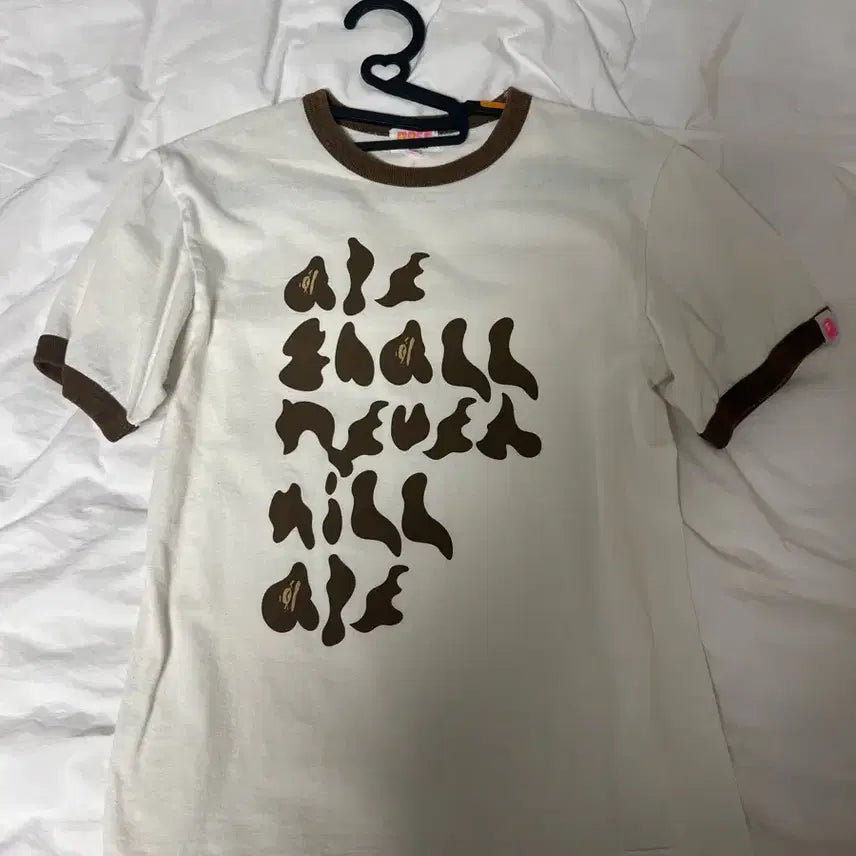 [BUNJANG] BAPE KAWS White Brown T-shirt / 빈티지 베이프 카우스 화이트 브라운 반팔