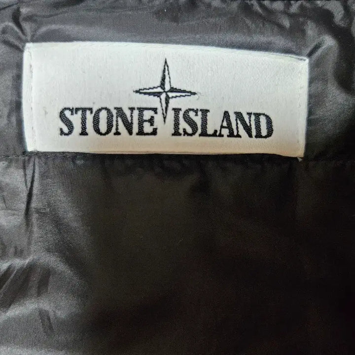 [BUNJANG] Stone Island Softshell Jacket / 스톤 아일랜드 와펜 소프트셀