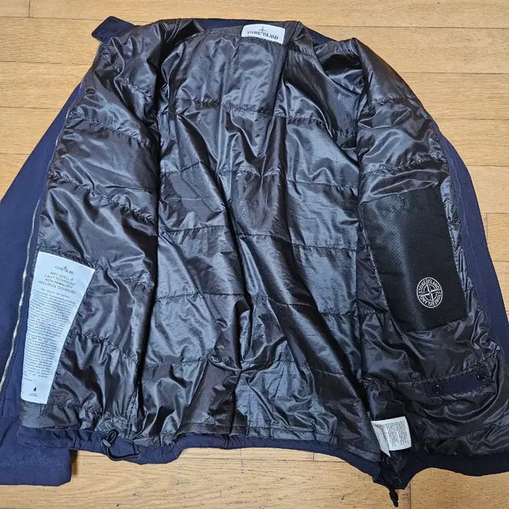 [BUNJANG] Stone Island Softshell Jacket / 스톤 아일랜드 와펜 소프트셀