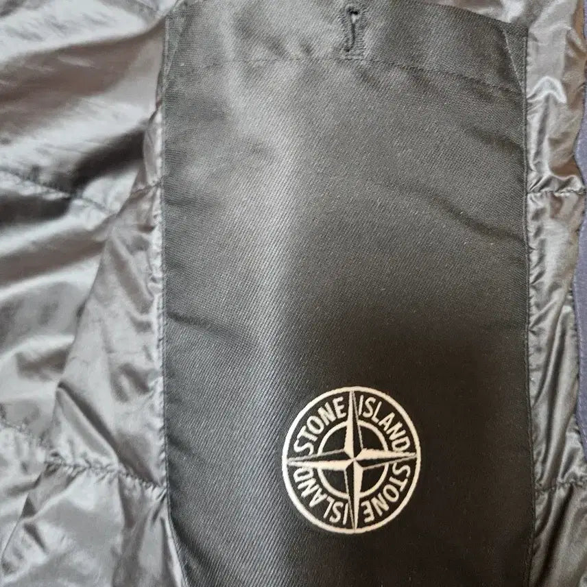 [BUNJANG] Stone Island Softshell Jacket / 스톤 아일랜드 와펜 소프트셀