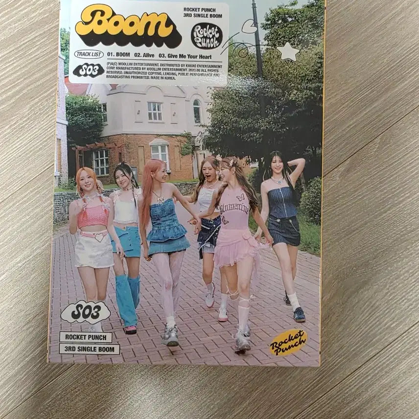로켓펀치 3rd 싱글 Boom 앨범