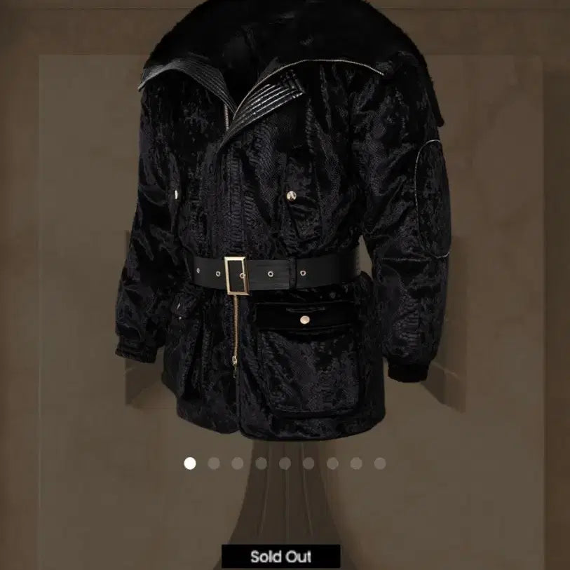 [BUNJANG] Raffinato Crocodile Belted Padded Jacket 52 / 라피나토 크로커다일 벨티드 패딩 52