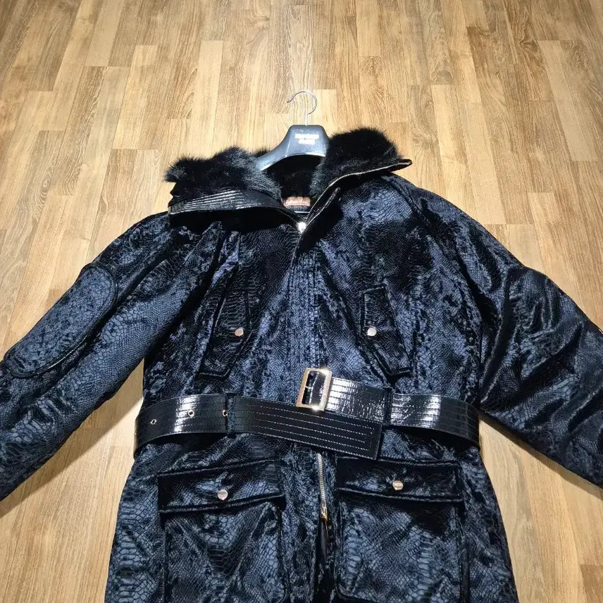 [BUNJANG] Raffinato Crocodile Belted Padded Jacket 52 / 라피나토 크로커다일 벨티드 패딩 52