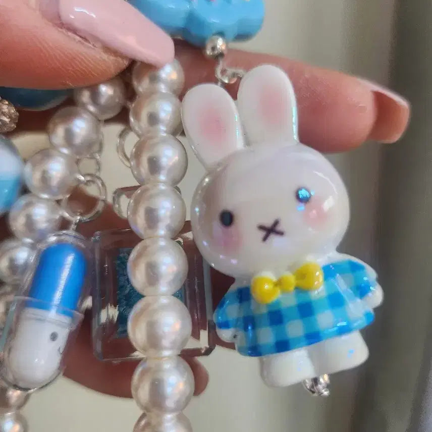 [BUNJANG] Miffy Handmade Pearl Bead Keyring / 미피 피규어 진주 비즈 키링(핸드메이드)