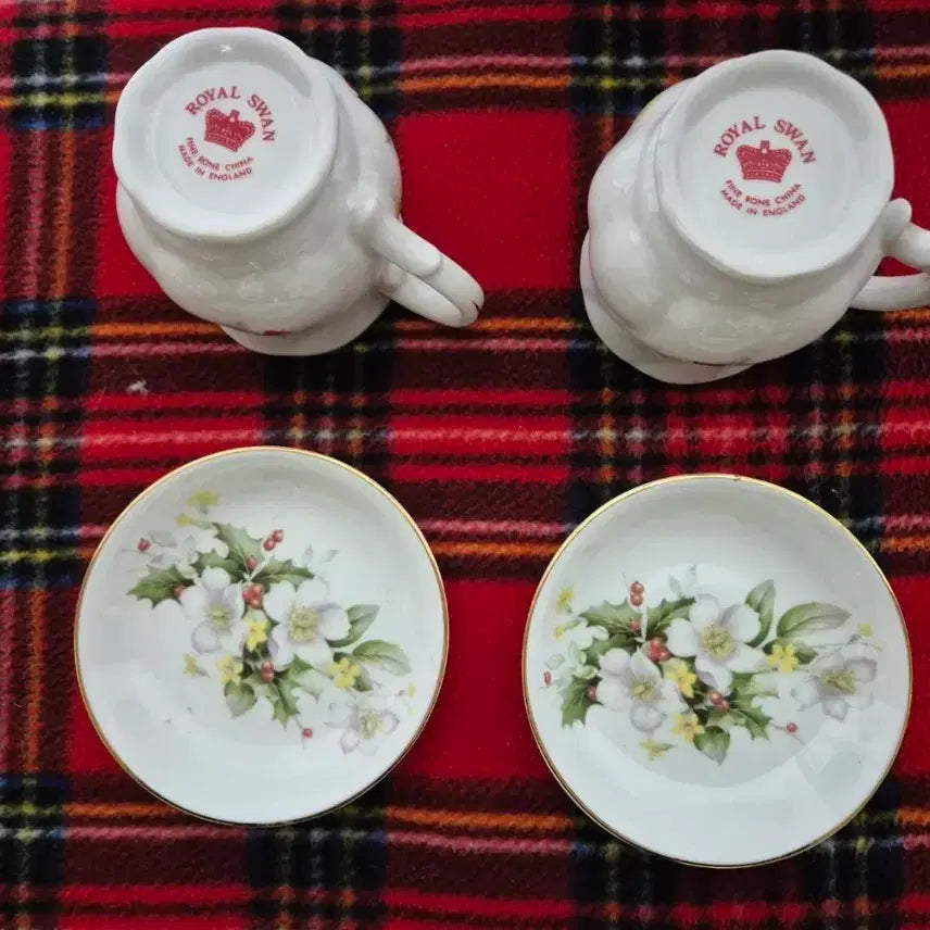 [BUNJANG] Royal Swan England Teacup Set / 로얄스완 잉글랜드 찻잔 미사용 2조세트